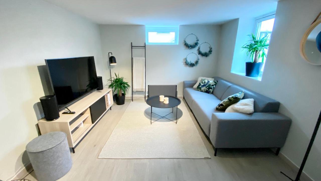 Апартаменты Two Bedroom Near The Centre.